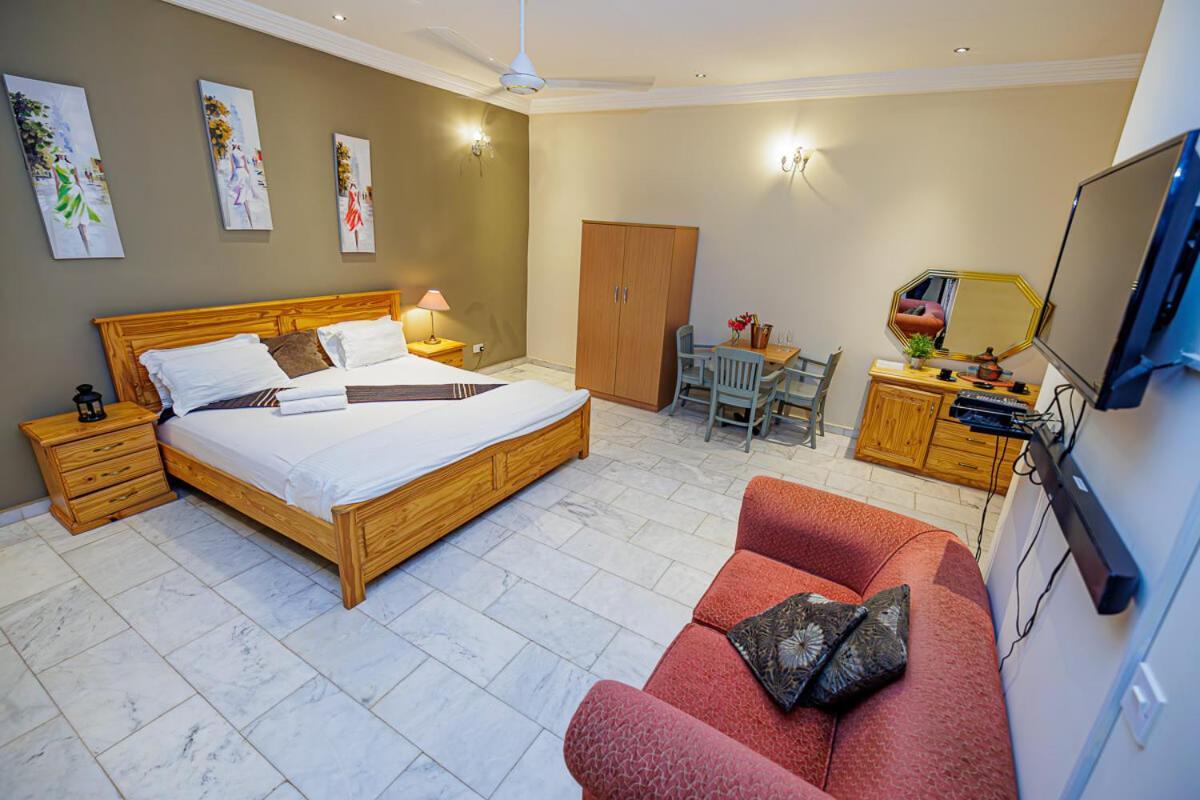 Ocean Villa Heights Brufut Eksteriør billede