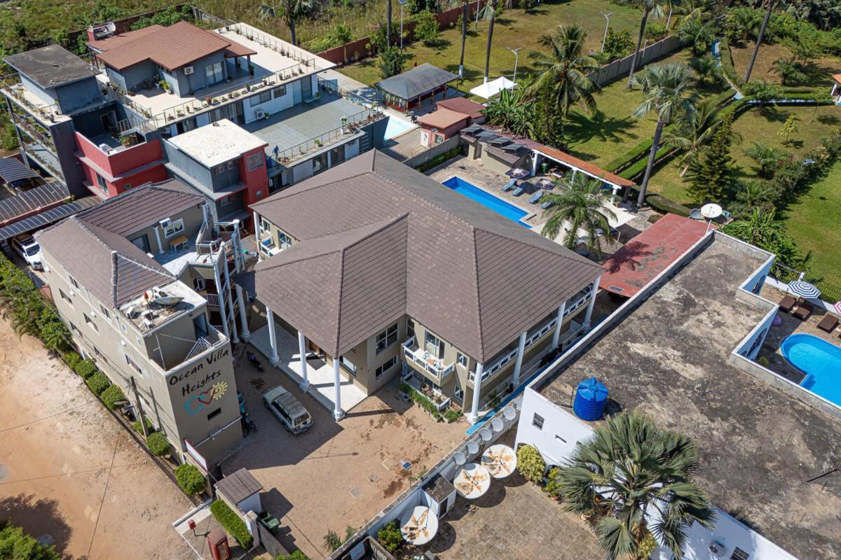 Ocean Villa Heights Brufut Eksteriør billede