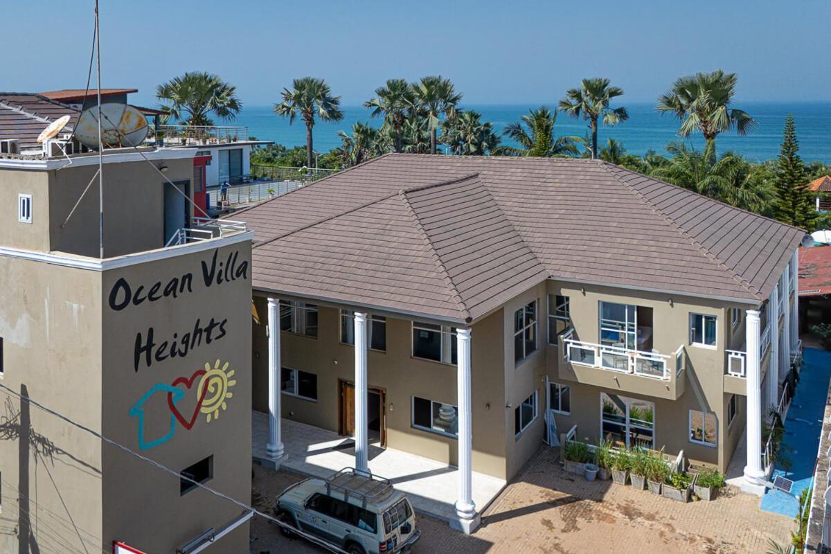 Ocean Villa Heights Brufut Eksteriør billede